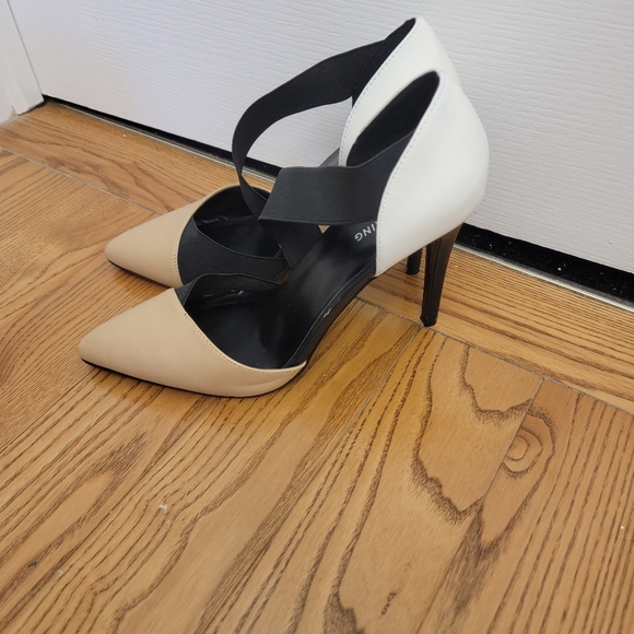 Asymmetrical pumps - Picture 2 of 5